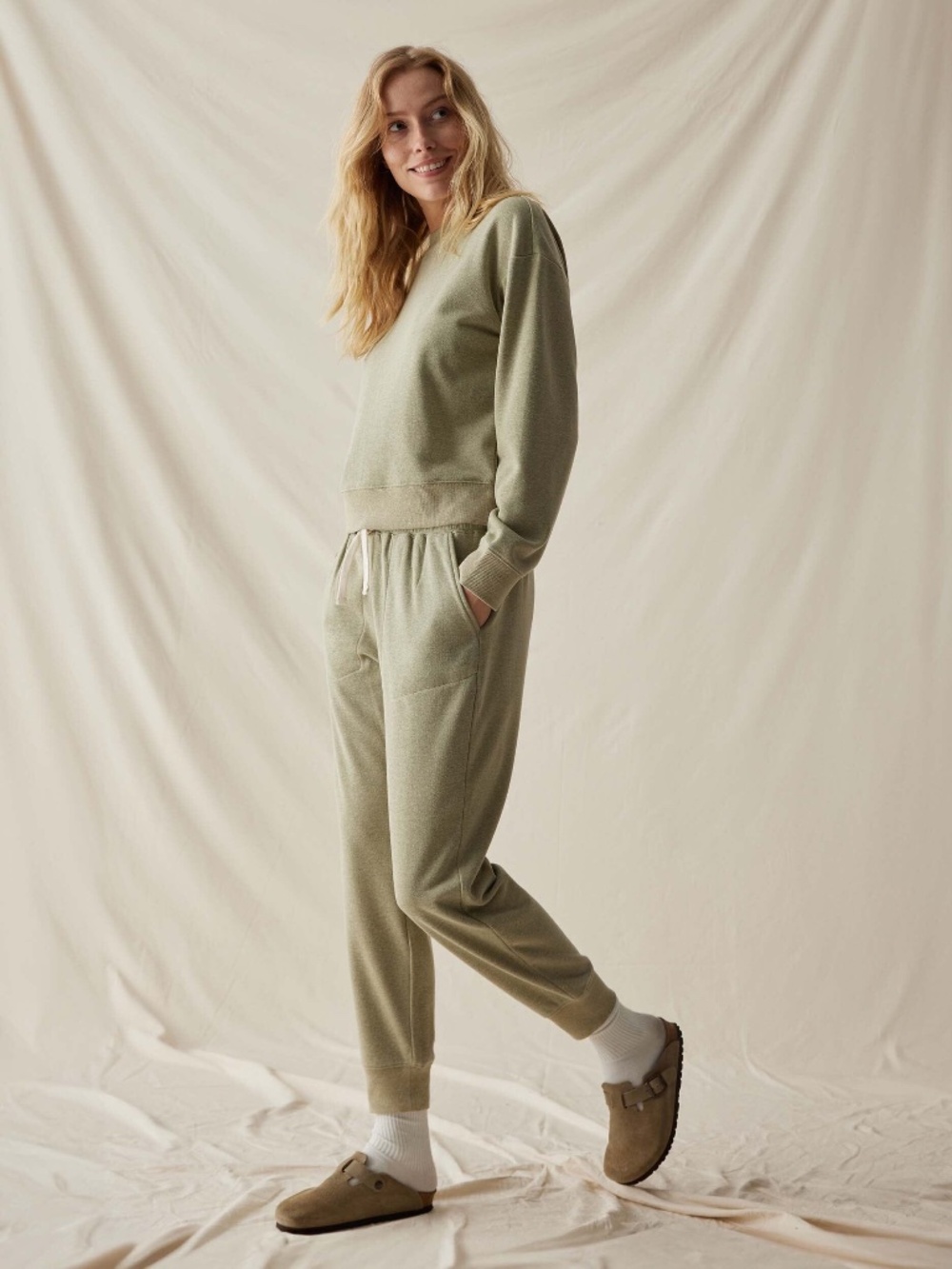 Andie Womens April Lightweight Sweatpant - French Terry - Green Ground Size MGRE
